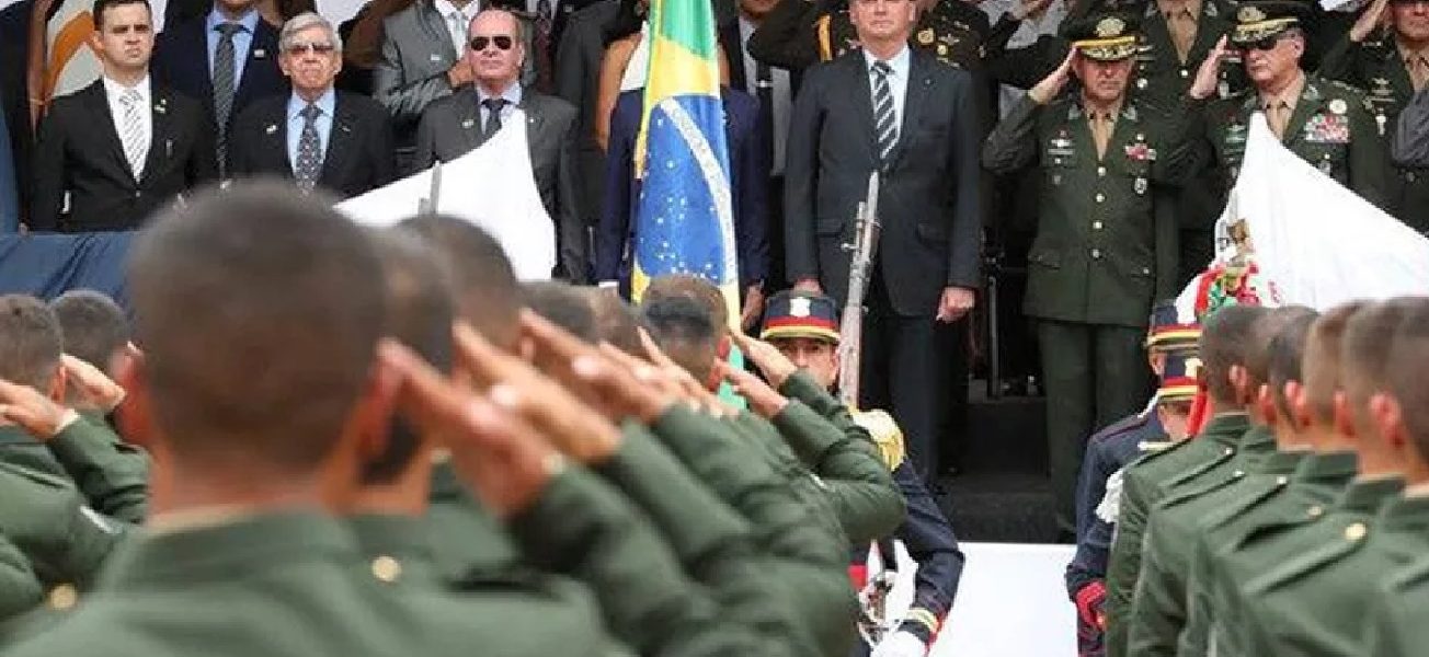 Bolsonaro evento militar